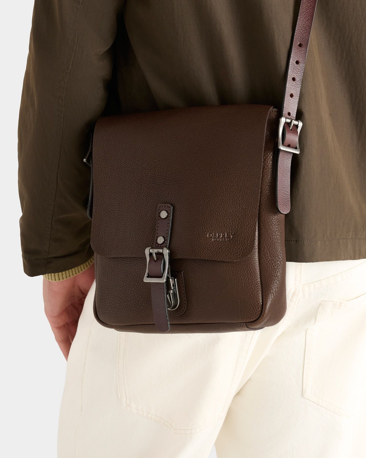 The Lorenzo Small Leather Messenger in Chocolate