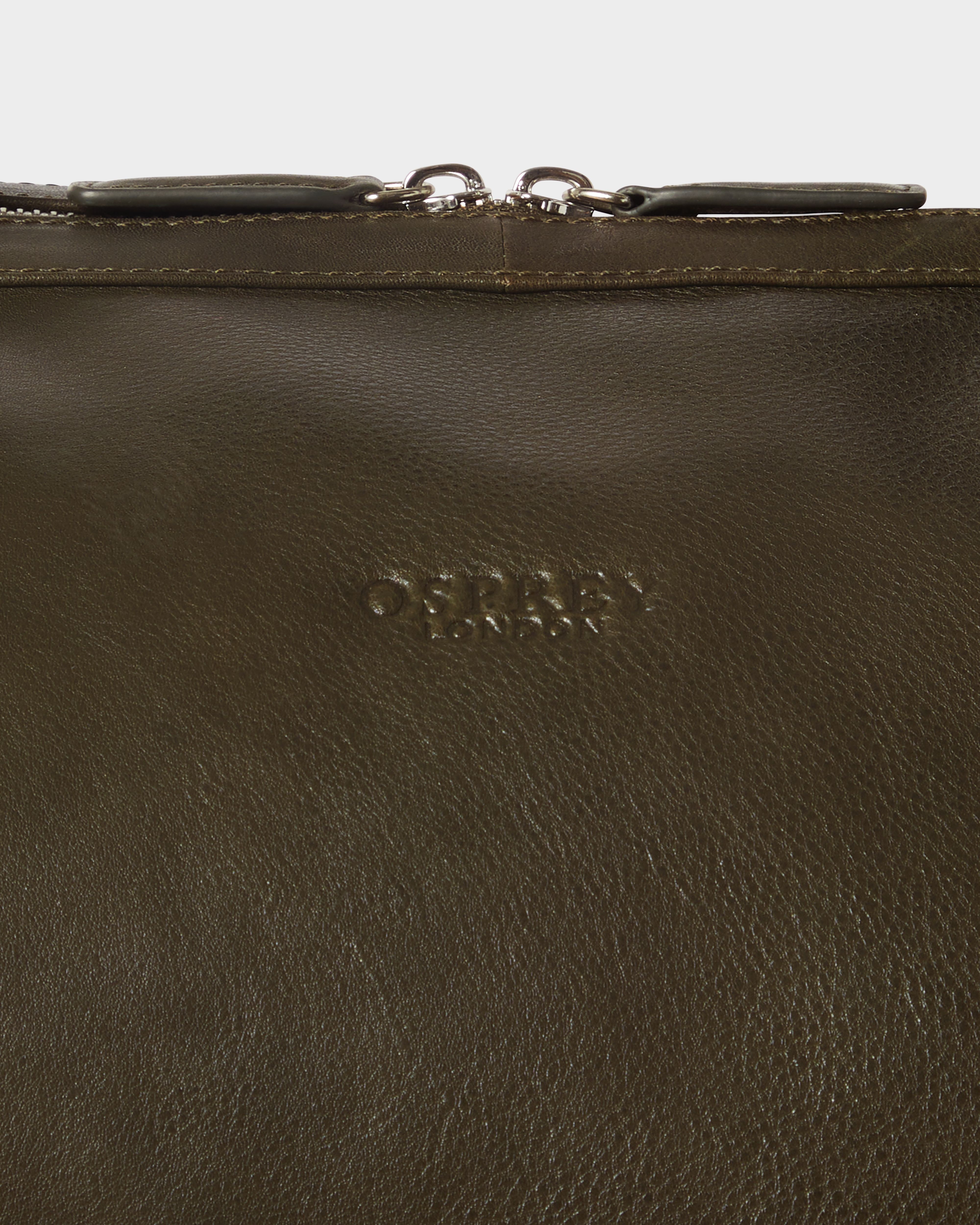 Image number 5 of The Toby Leather Weekender in Dark Olive