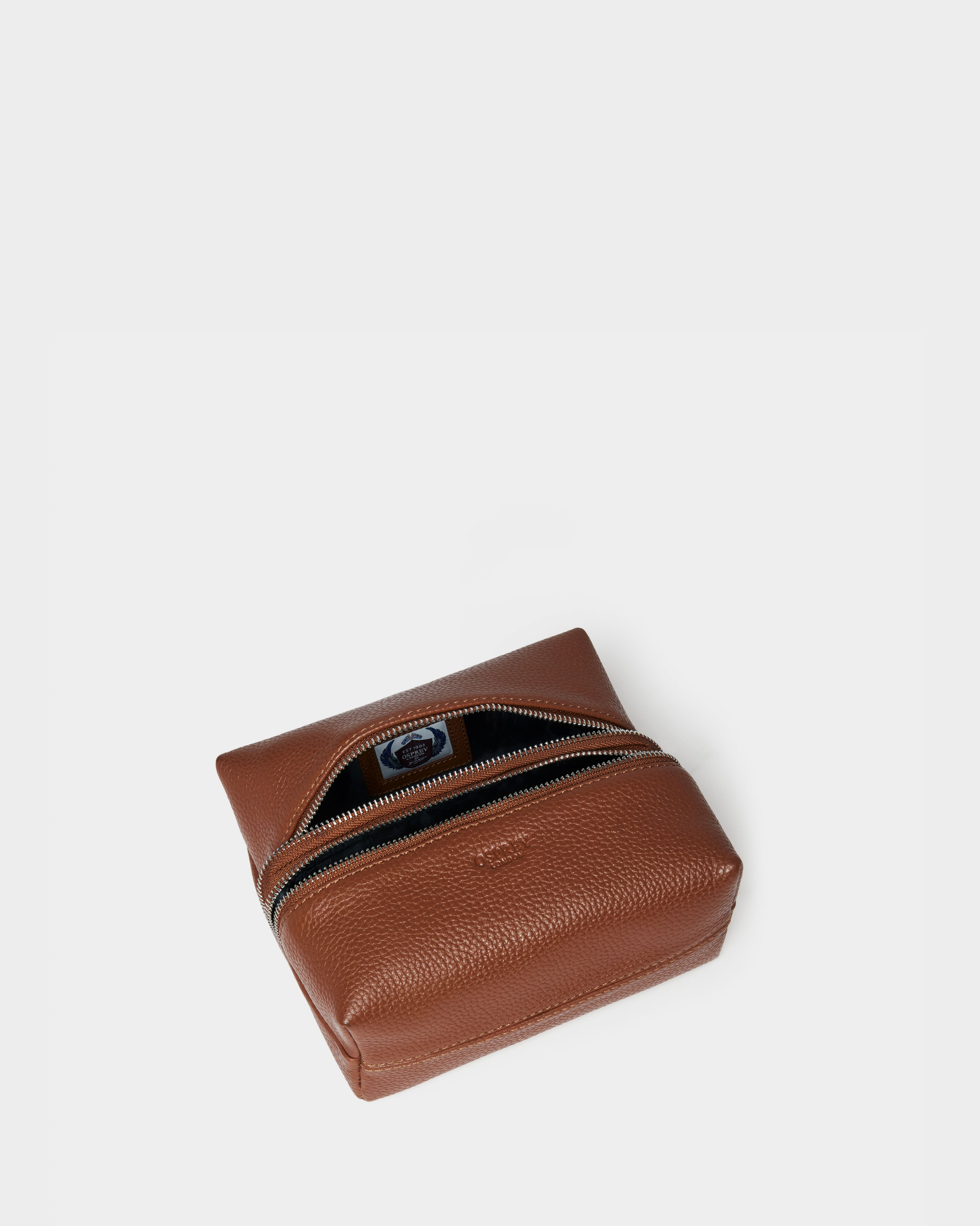 Image number 3 of The Double Zip Small Leather Washbag in Tan