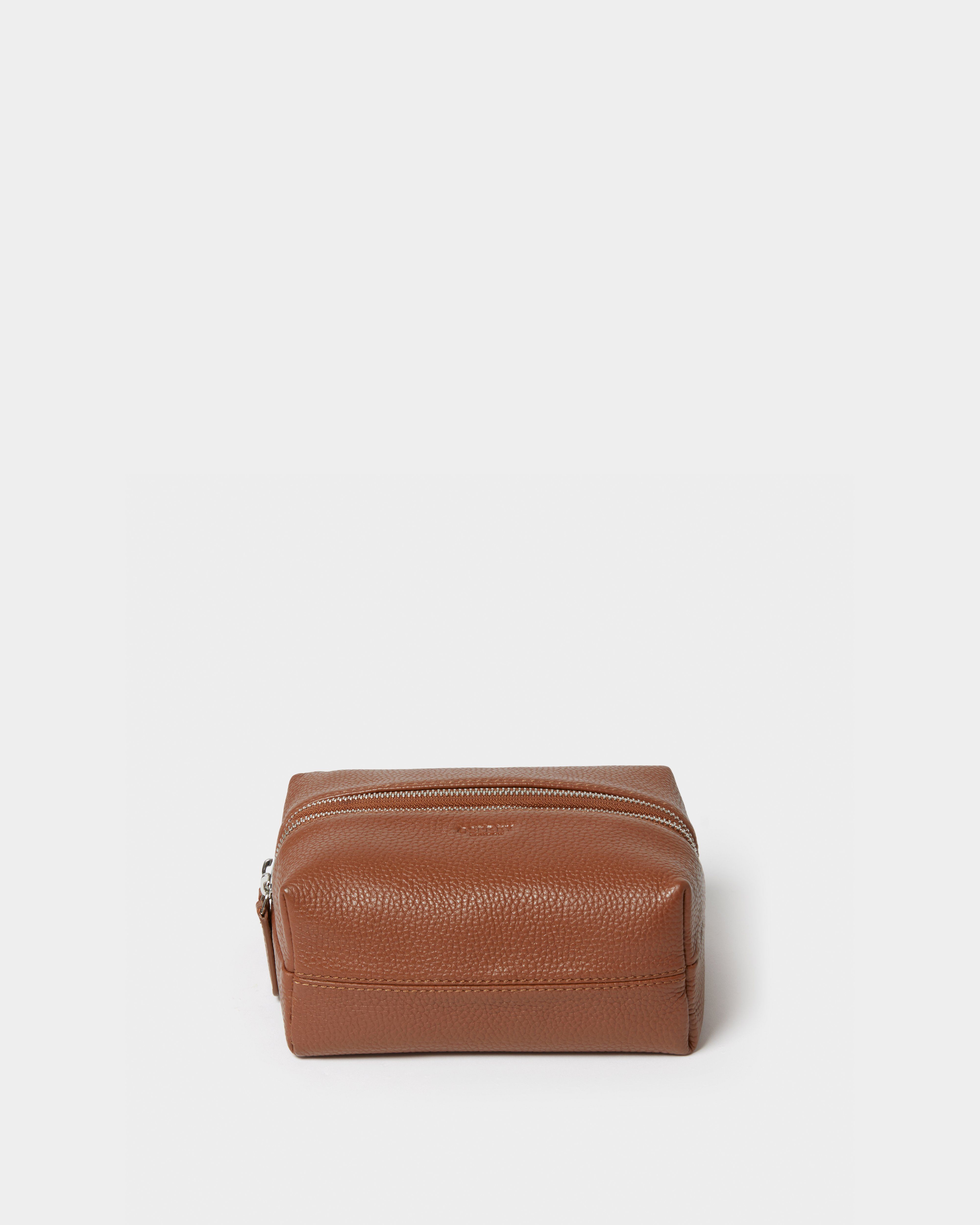 The Double Zip Small Leather Washbag in Tan