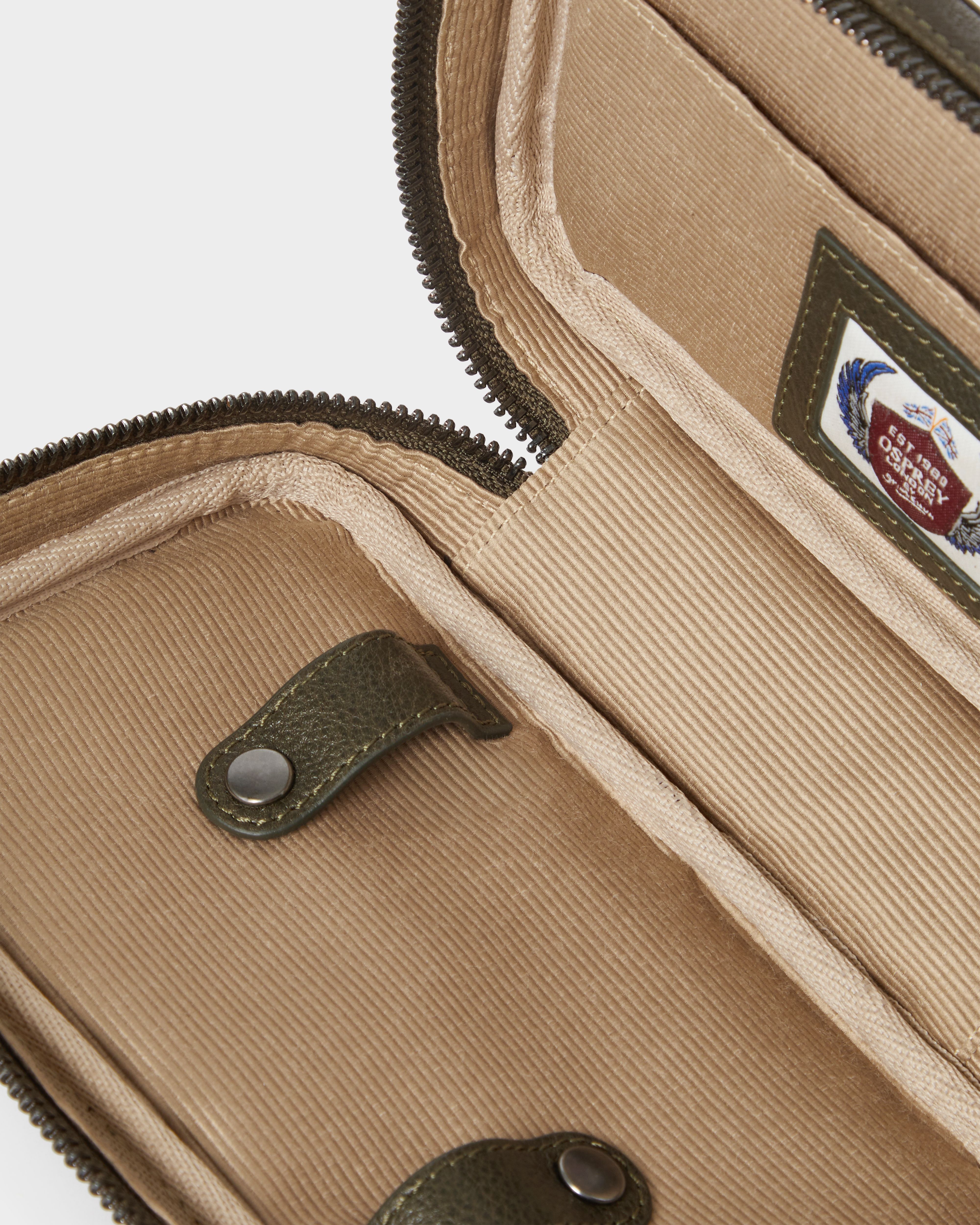 Image number 5 of The Compass Leather Travel Manager in Dark Olive