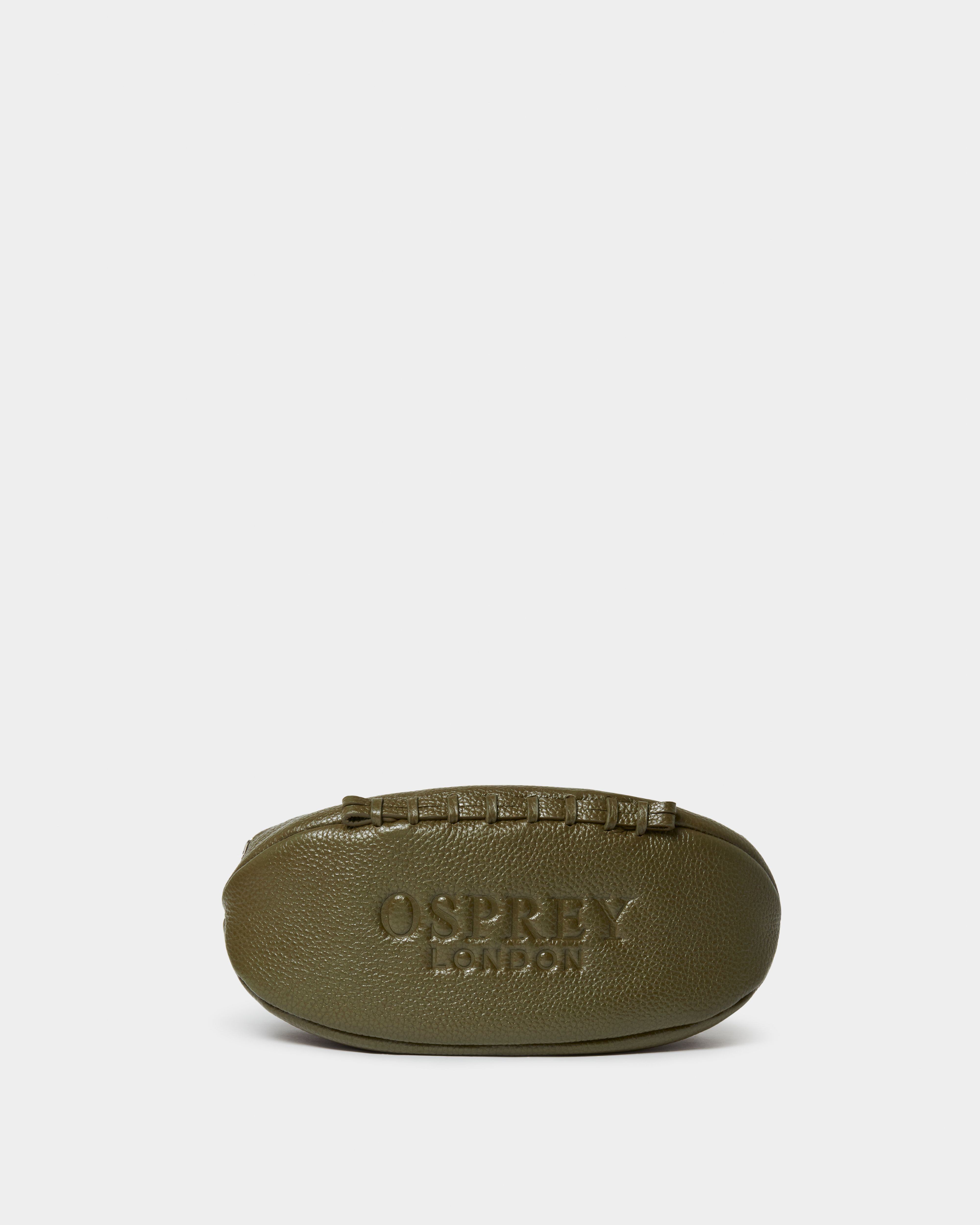 The Rugger Leather Washbag in Olive