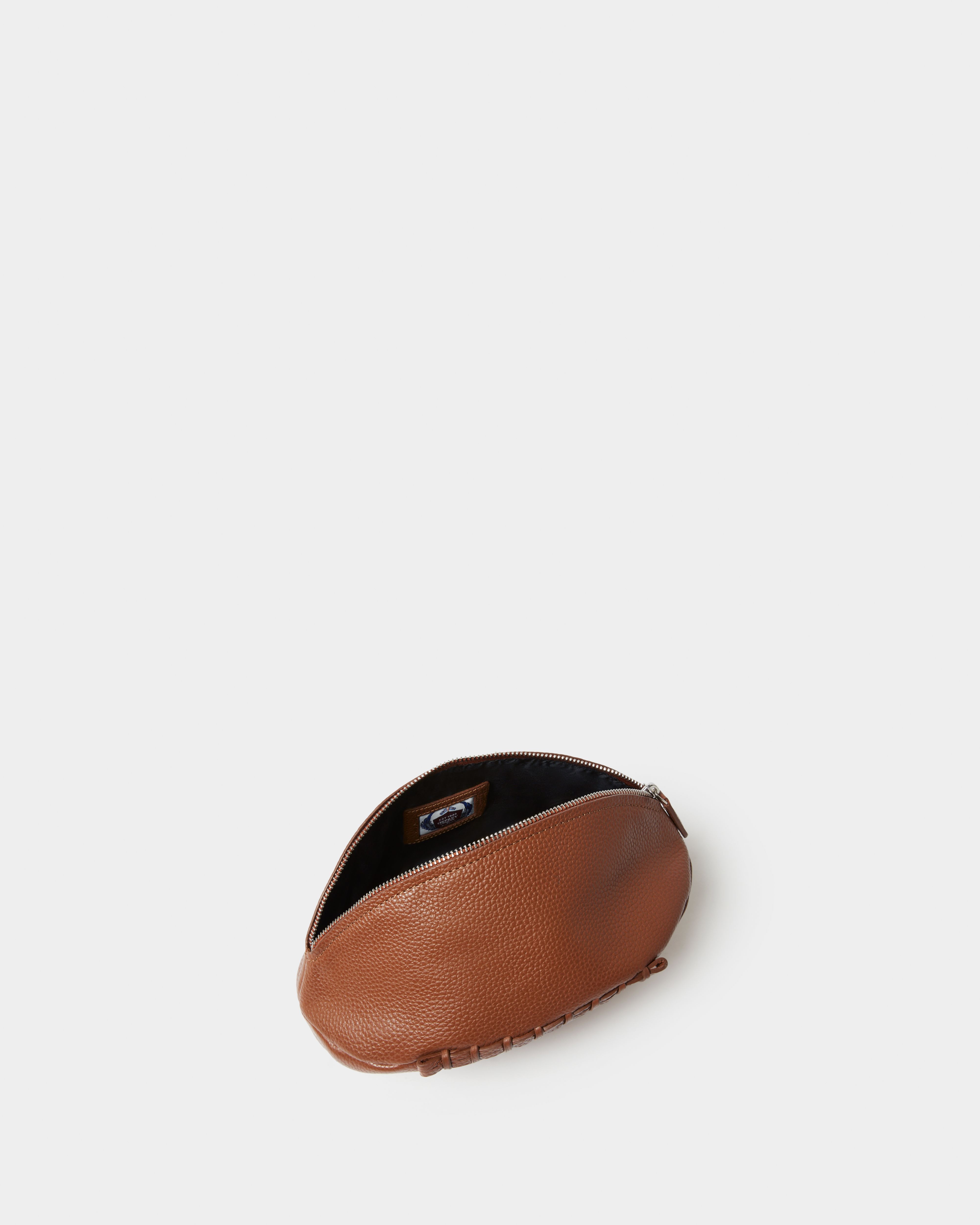 Image number 3 of The Rugger Leather Washbag in Tan