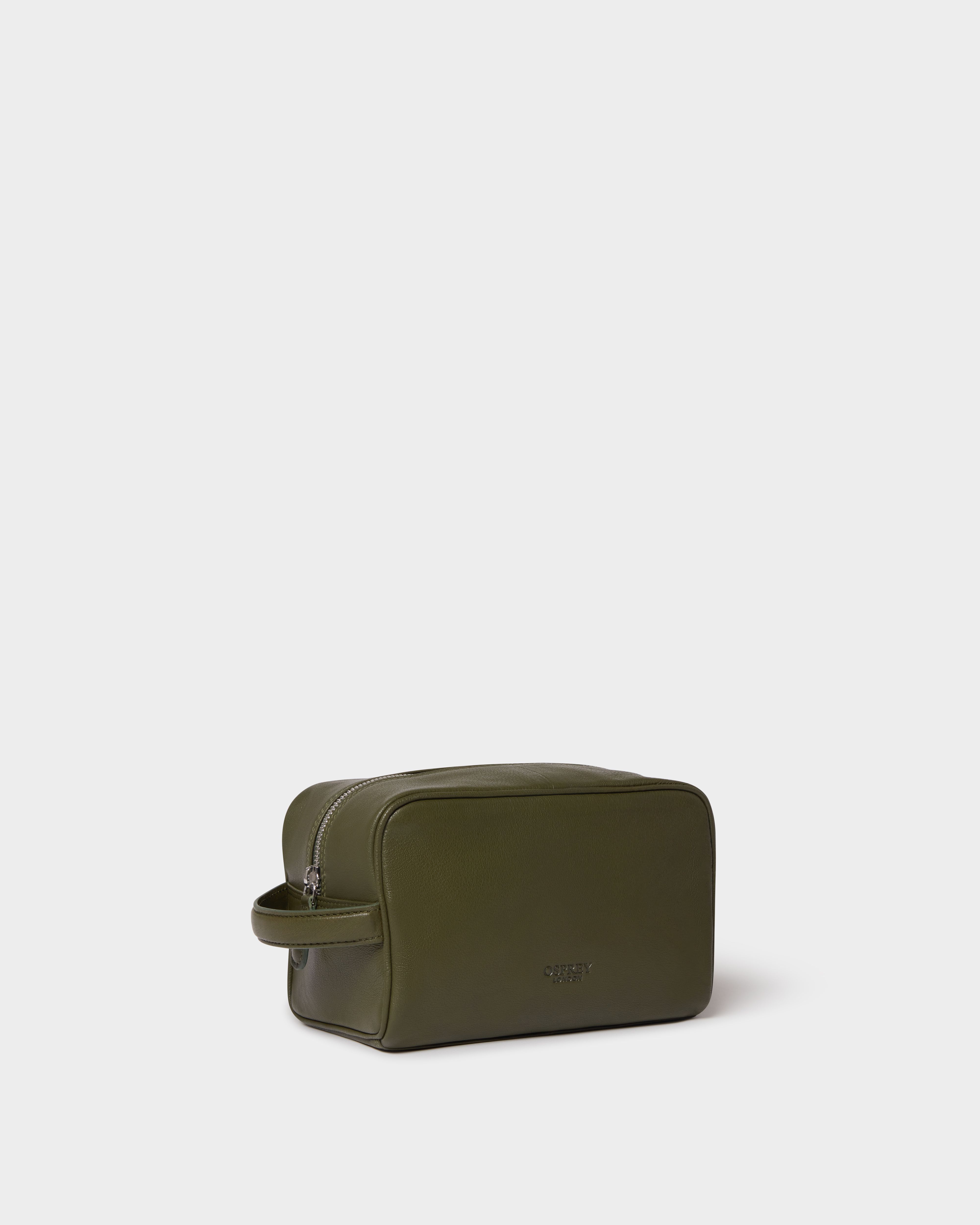 Image number 2 of The Arlington Leather Washbag in Green