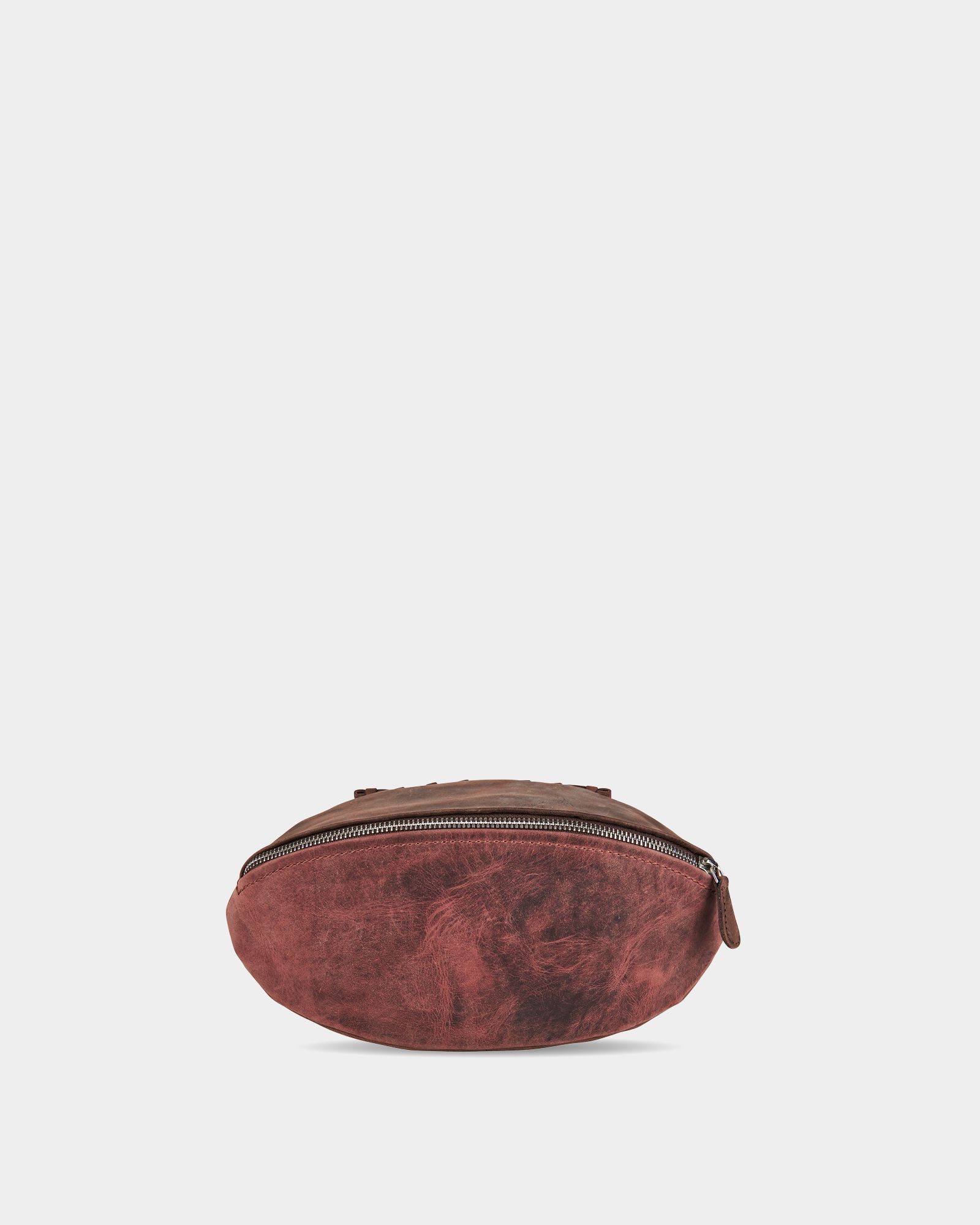 Image number 4 of The Rugger Leather Washbag in Chocolate & Bordeaux
