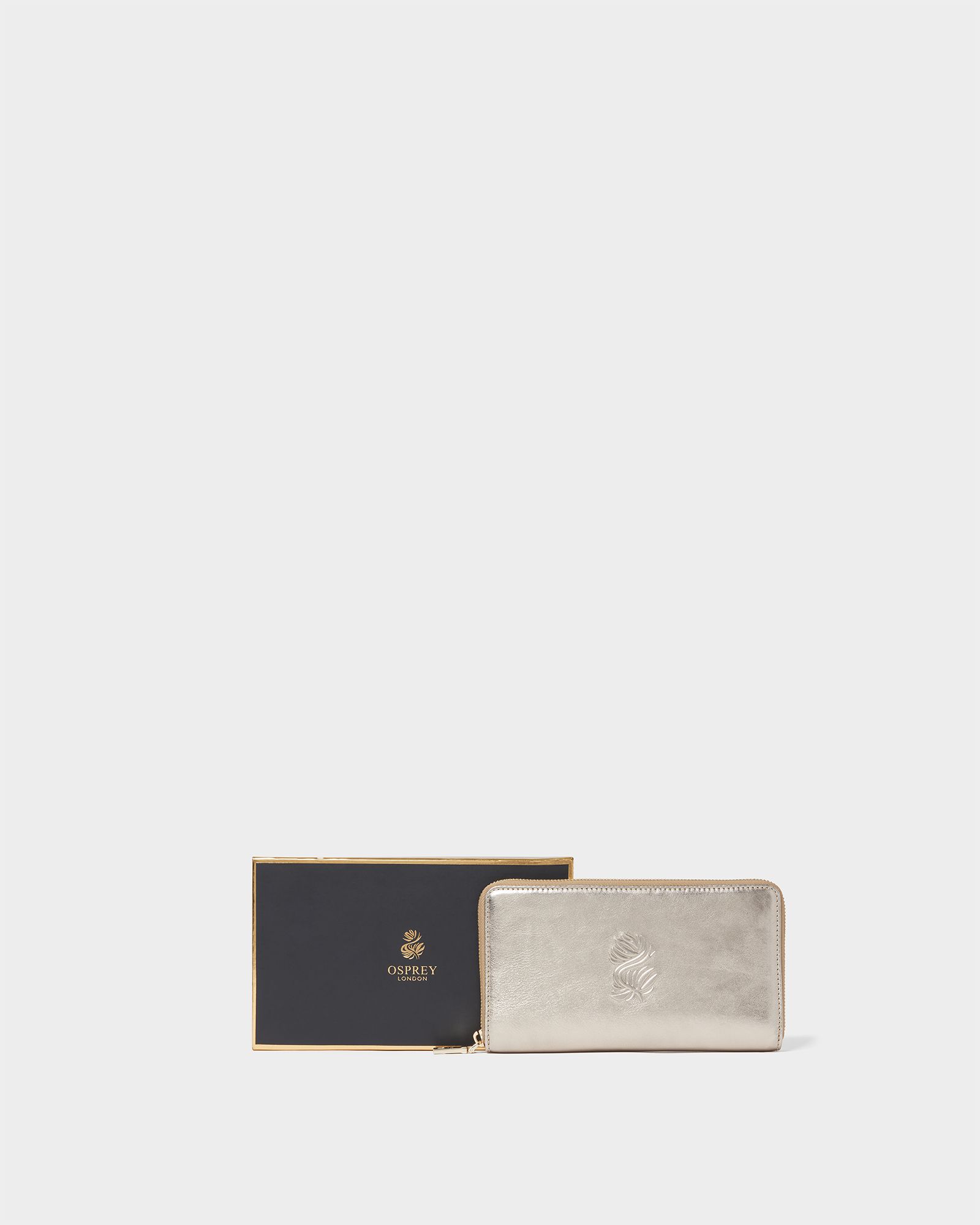 Image number 1 of The Luxe Leather Travel Organiser in Metallic Gold