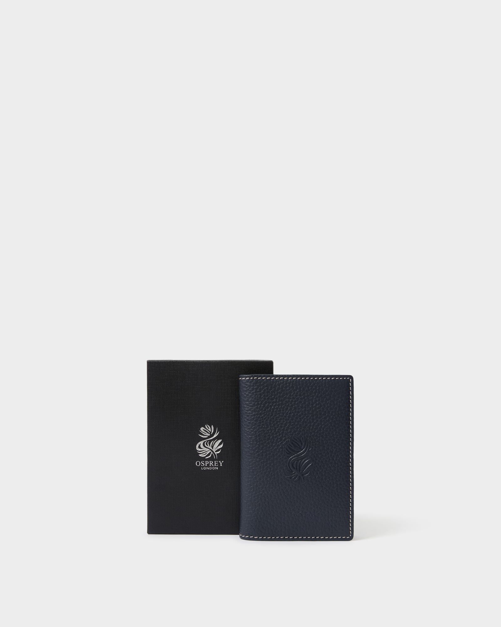 Image number 1 of The Premium Leather Passport Holder in Navy