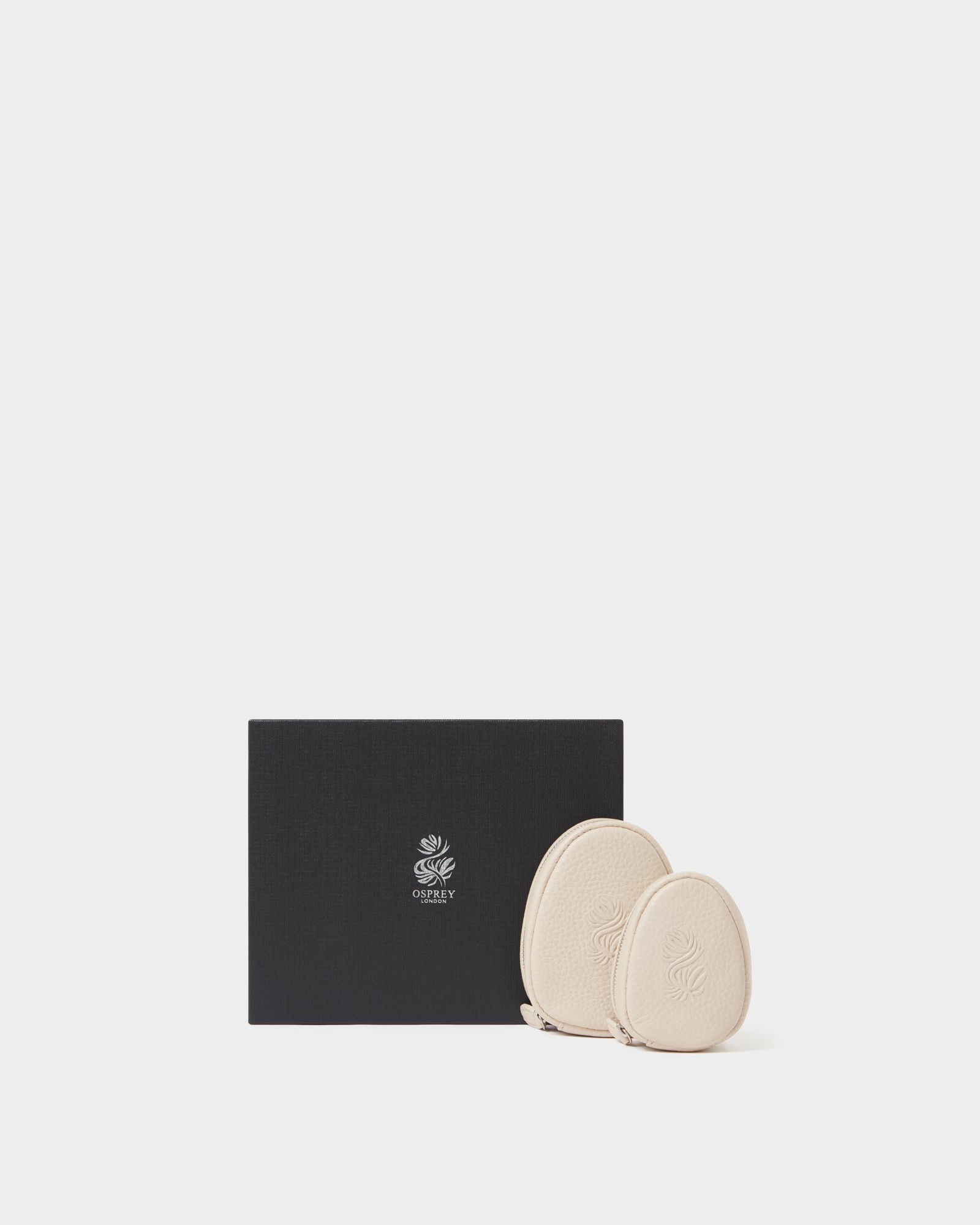 Image number 1 of The Egg Tech Leather Pouch Set in Birch