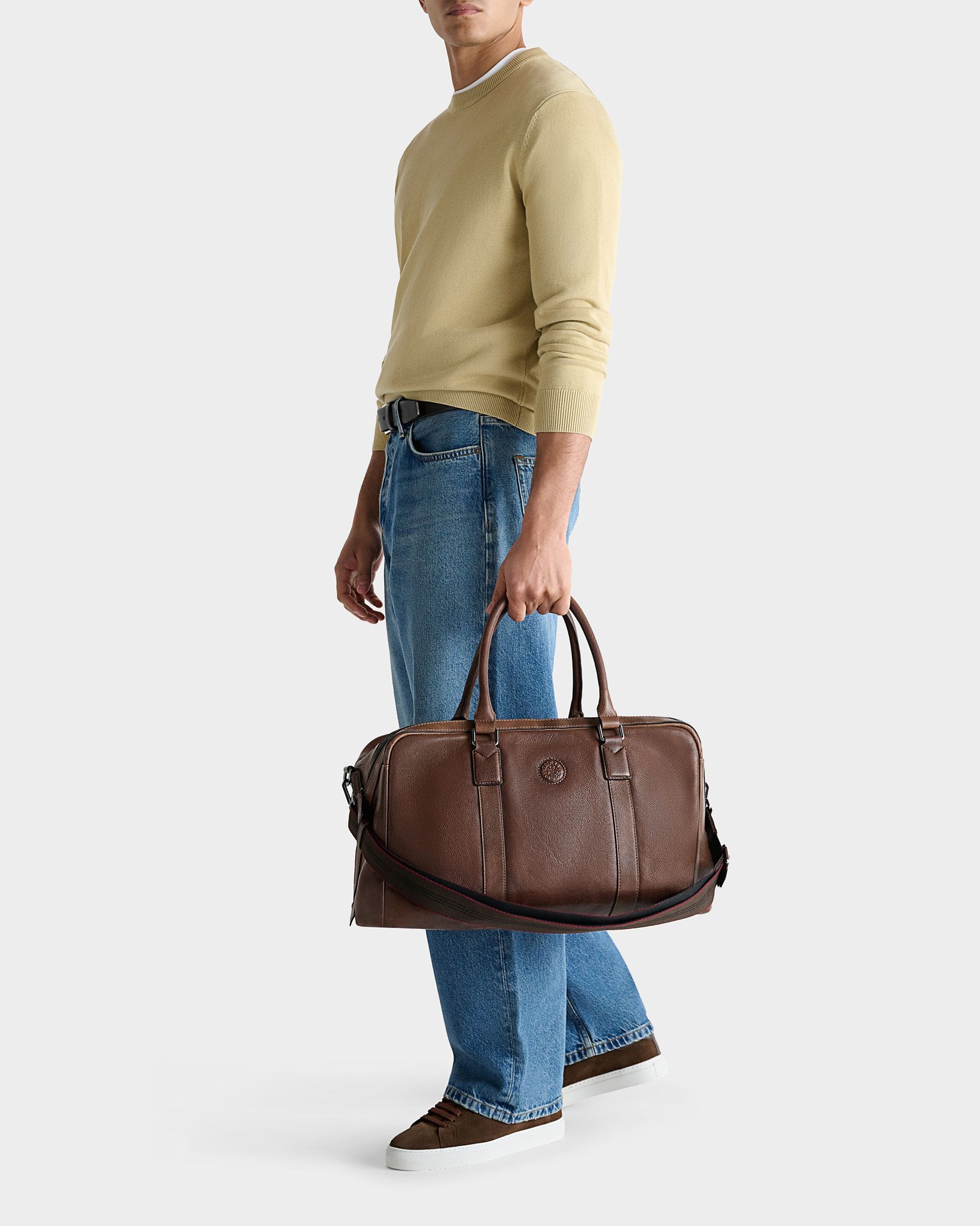 The Compass Leather Weekender in Tan