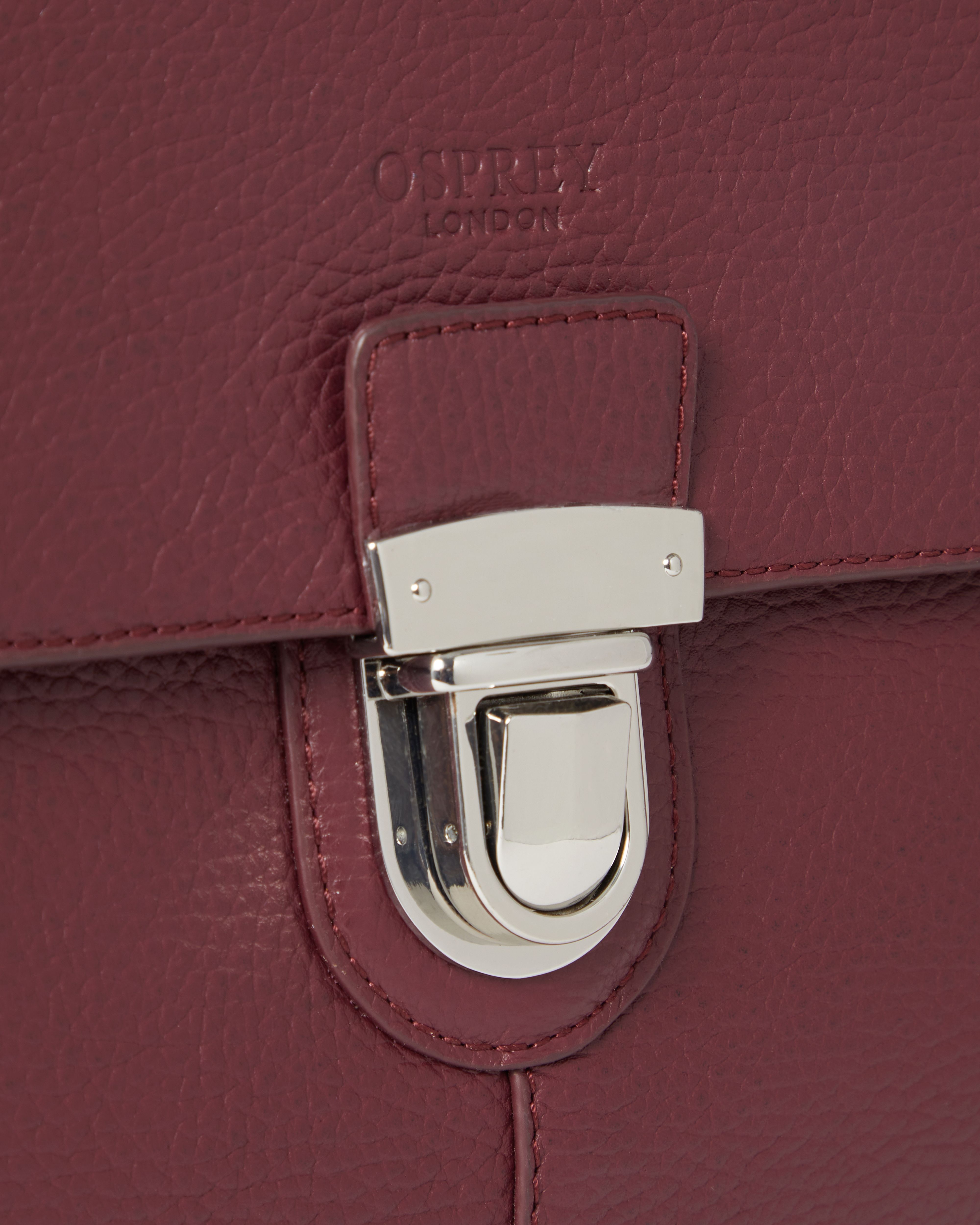 Image number 6 of The Forest Leather Weekender in Merlot