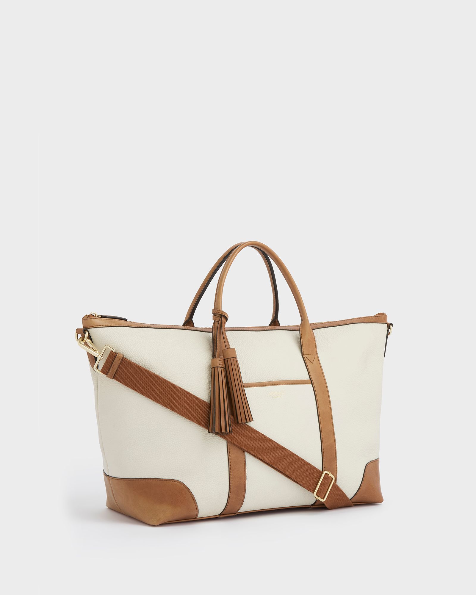 Image number 2 of The Savanna Leather Weekender in Ivory