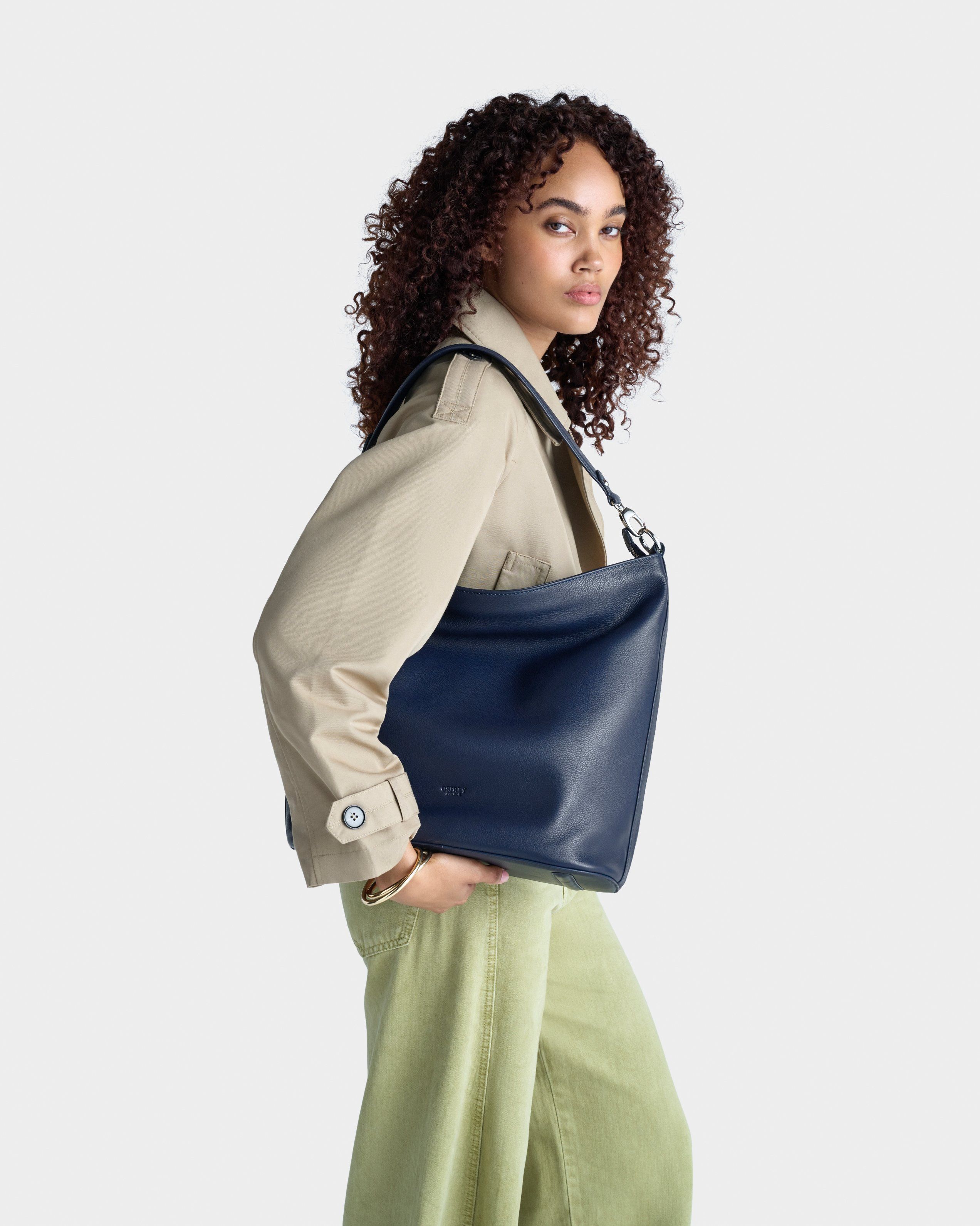 The Kelso Large Leather Hobo in Navy