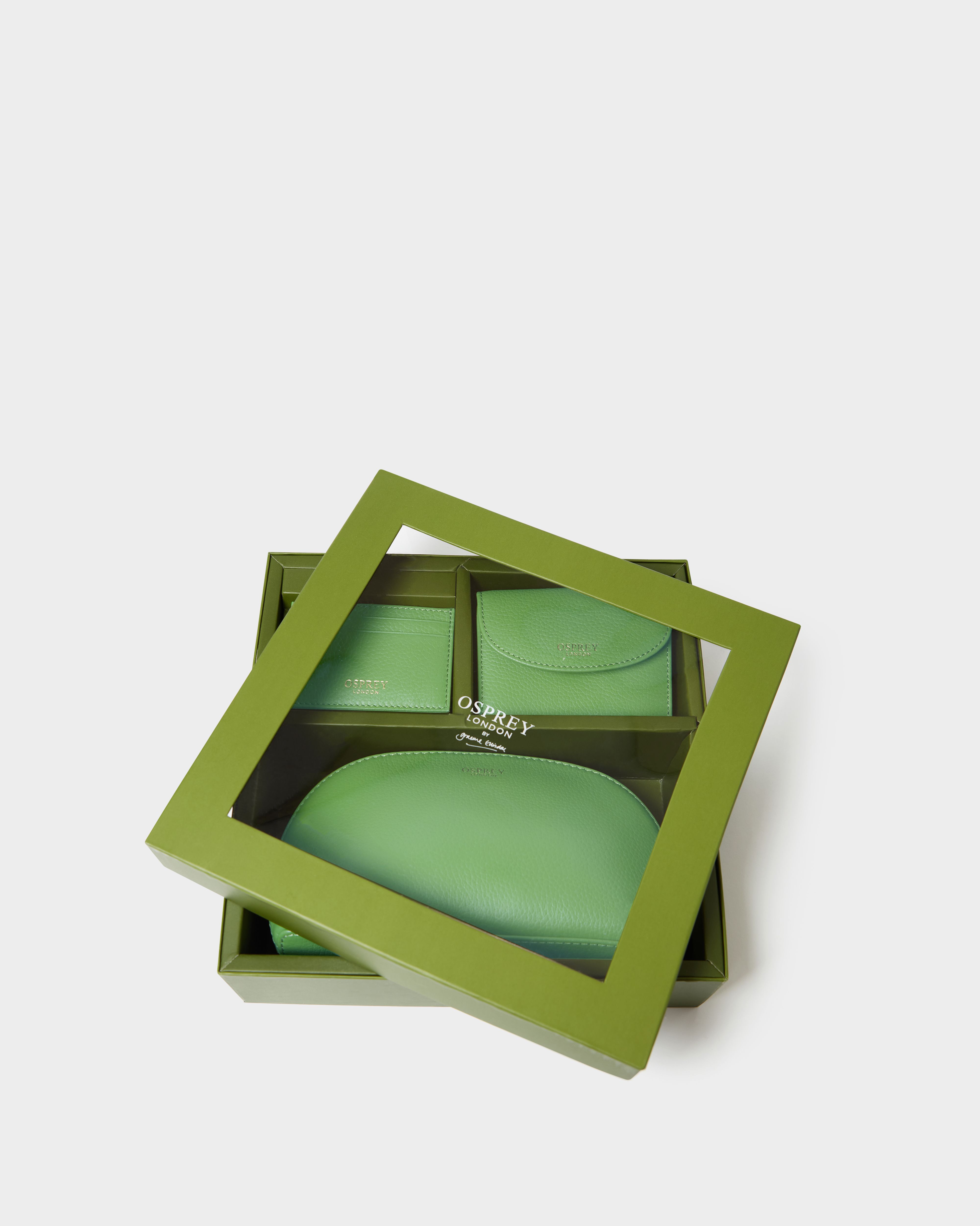The Tilly Leather Weekend Gift Set in Apple